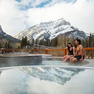 Otter 4*, Banff Canada